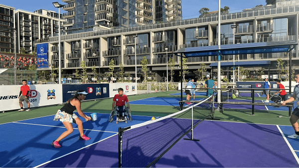 Pickleball – Cú đánh kinh tế từ những sân chơi nhỏ