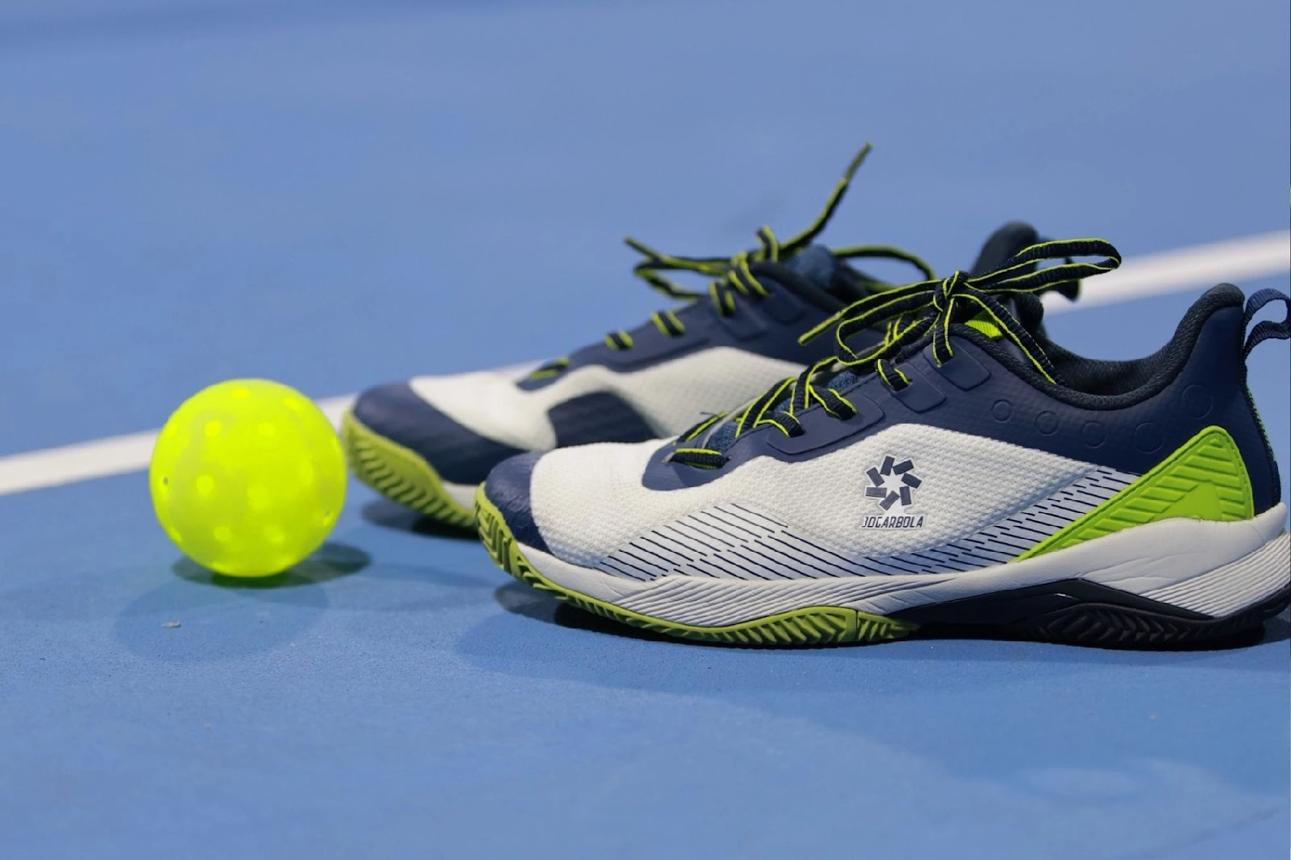 Giày Pickleball Có Quan Trọng Không? Nhiều Người Đang Hiểu Sai