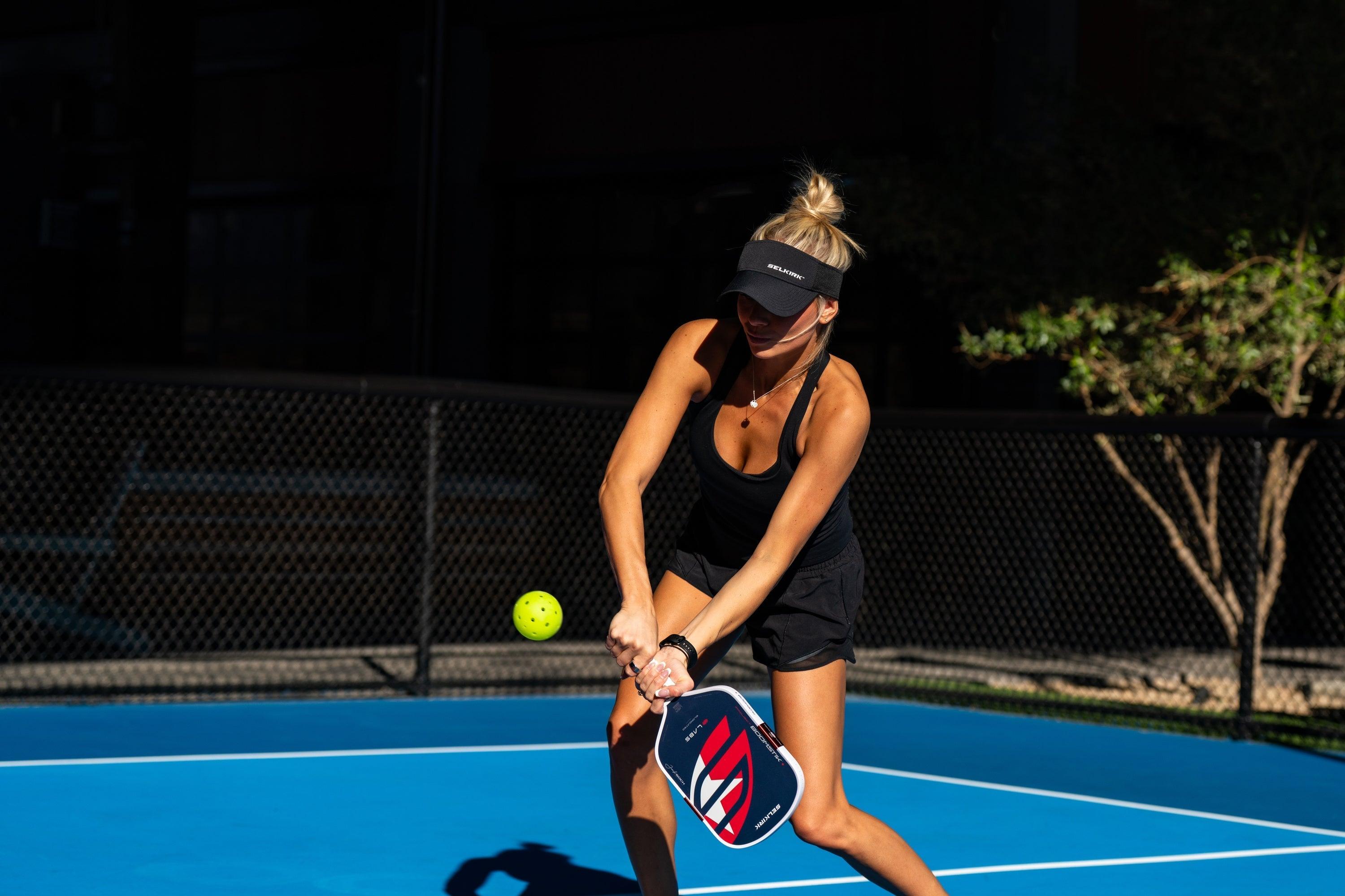 Third Shot Drop Trong Pickleball: Kỹ Thuật Quyết Định Trình Độ Người Chơi