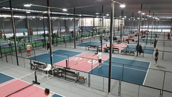 Ven đê 4 Pickleball  - Ngõ 1 phố Trịnh Tố Tấm